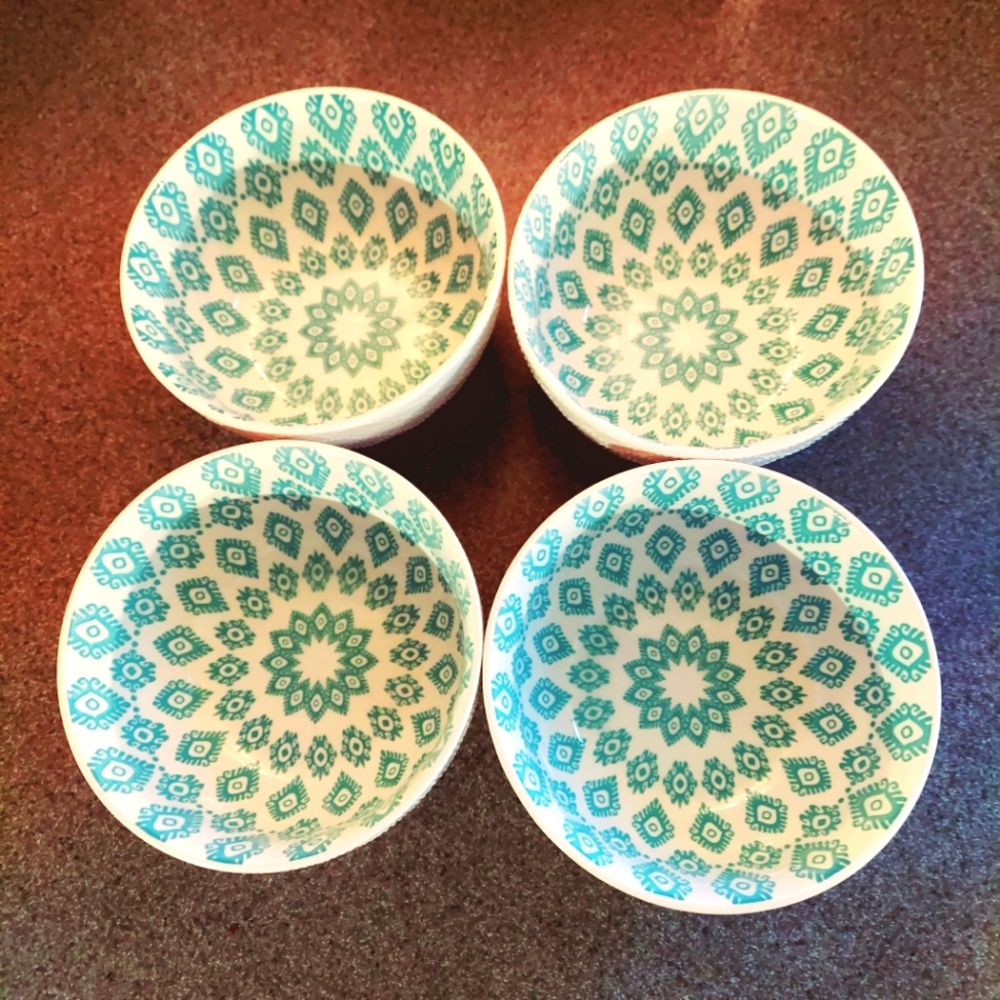 Signature Housewares Set of 4 Stoneware Bowls 6" BNWT SO RETIRED